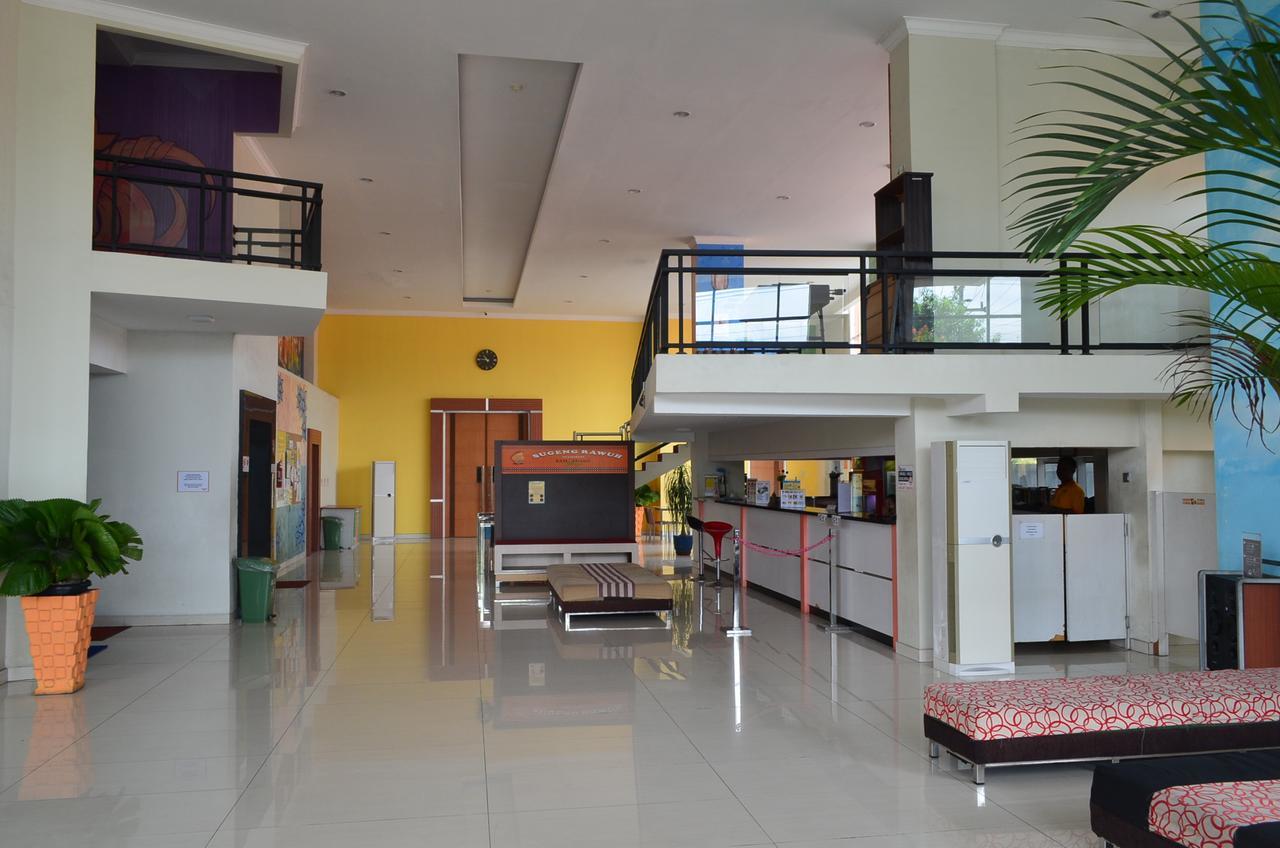 EDU Hostel Yogyakarta Buitenkant foto